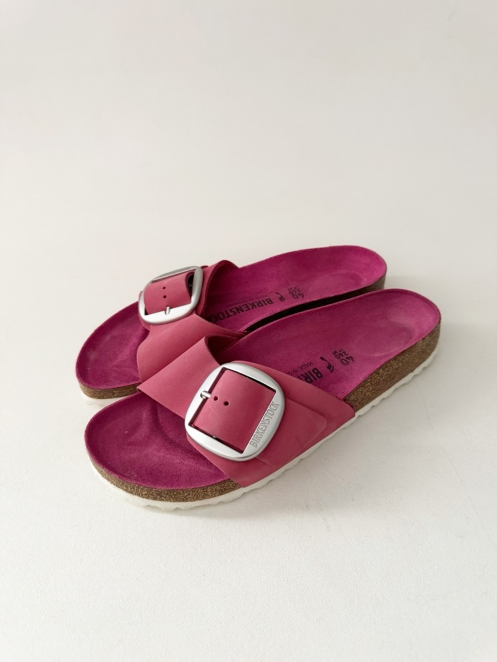 Birkenstock Madrid Big Buckle Sandal EU 40 US 9 Pink Suede Flat Slide Casual - Picture 6 of 8